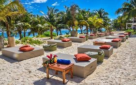 Hotel Cabanas Los Lirios Tulum